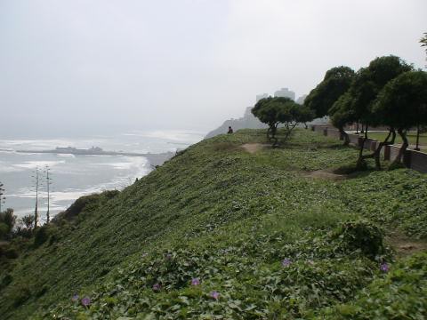MachuPichu2005-00053-Lima-Seafront1