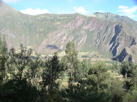 MachuPichu2005-00099-LunchStop-MountainView