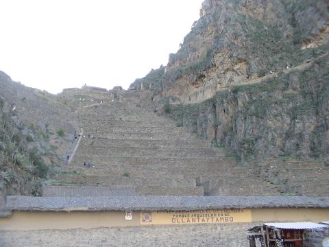 MachuPichu2005-00104-OllantaytamboRuins1