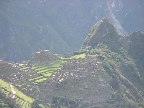 MachuPichu2005-00211-MachuPichu-Sungate Closeup Machu Pichu