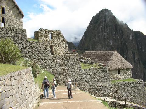 MachuPichu2005-00241-MachuPichu-Main Lower Entrance