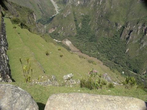MachuPichu2005-00274-MachuPichu-Long Way Down