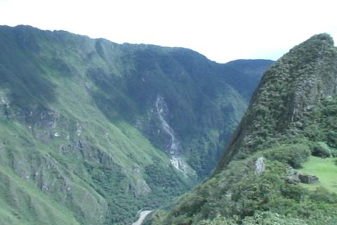 MachuPichu2005-00288-MachuPichu-Panorama