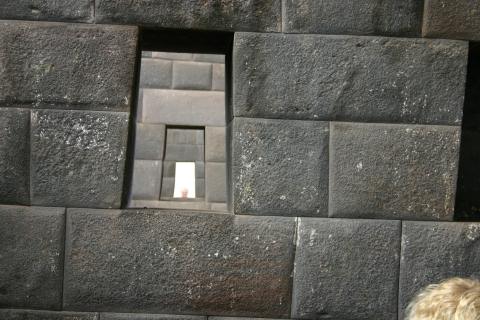 MachuPichu2005-00855-Cusco-Santa Domingo and Temple of the Sun-Windows