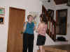 Reunion2002CabinDinnerFranMichele.jpg (420258 bytes)