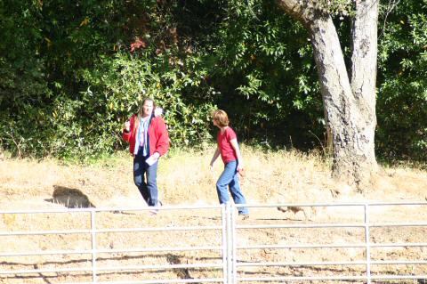 2004WoodsideJrRodeo596-MomHeidiAndJami