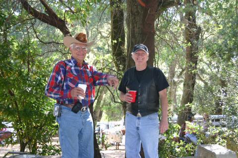 2004WoodsideJrRodeo609-GilAndGreg