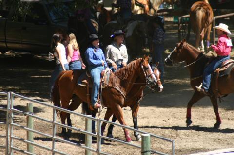 2004WoodsideJrRodeo626-BeccaAndFriend